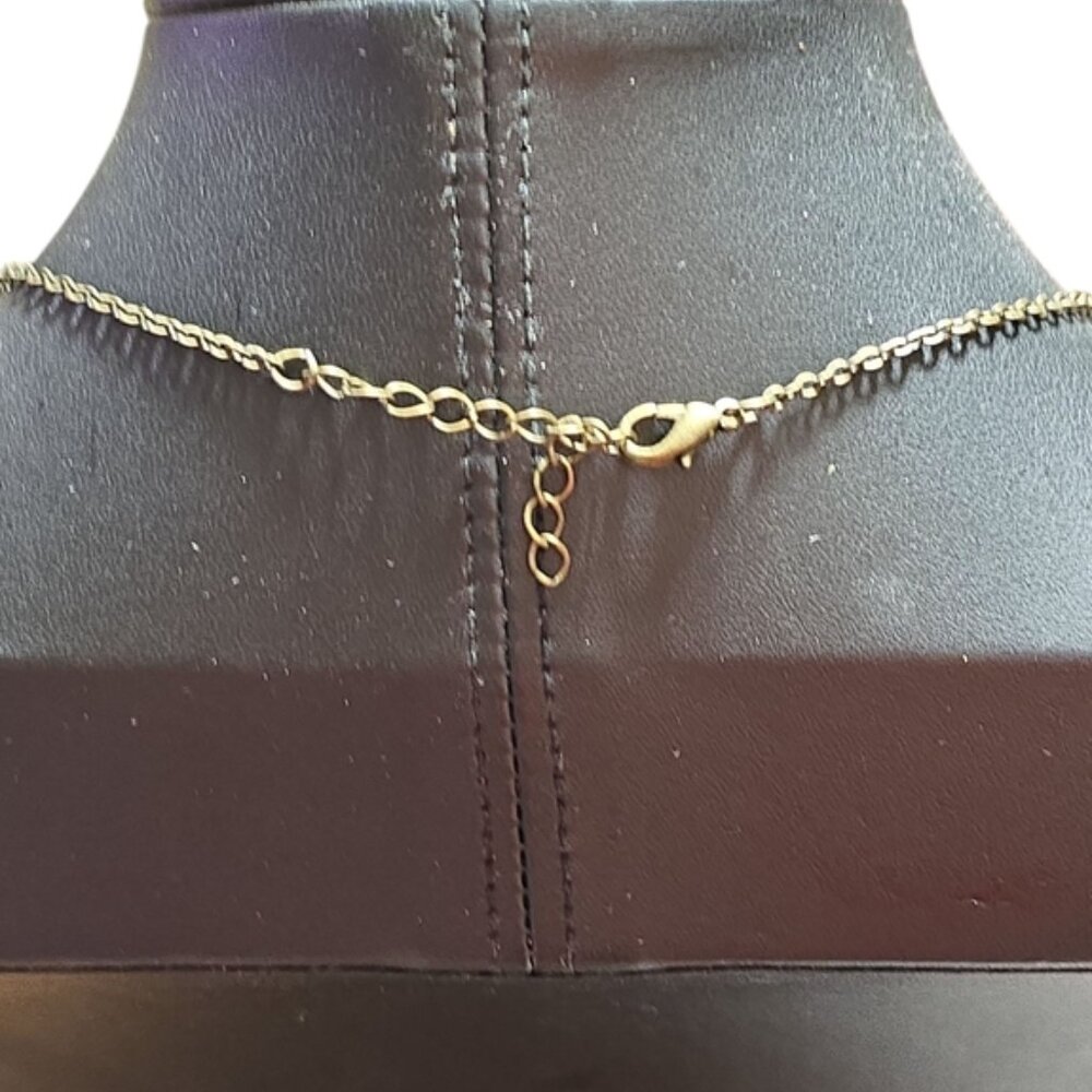 Vintage Metal Tear Drop Facited Y Necklace 12 - Picture 3 of 3